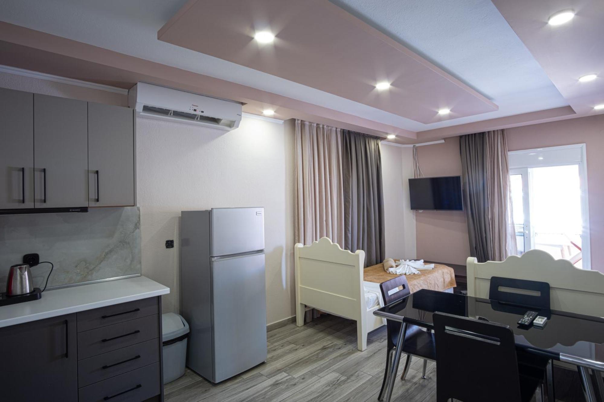 Hotel Dionysos Polichrono Polikhronon Exteriör bild