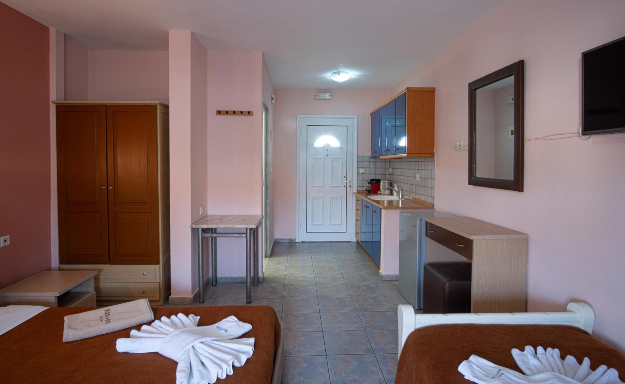 Hotel Dionysos Polichrono Polikhronon Exteriör bild